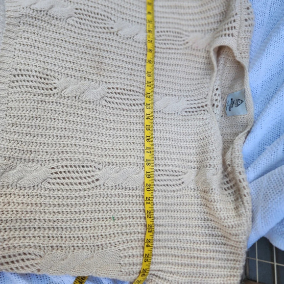 Urban Outfitters UNIF oversized cable sweater S- L - Picture 12 of 12